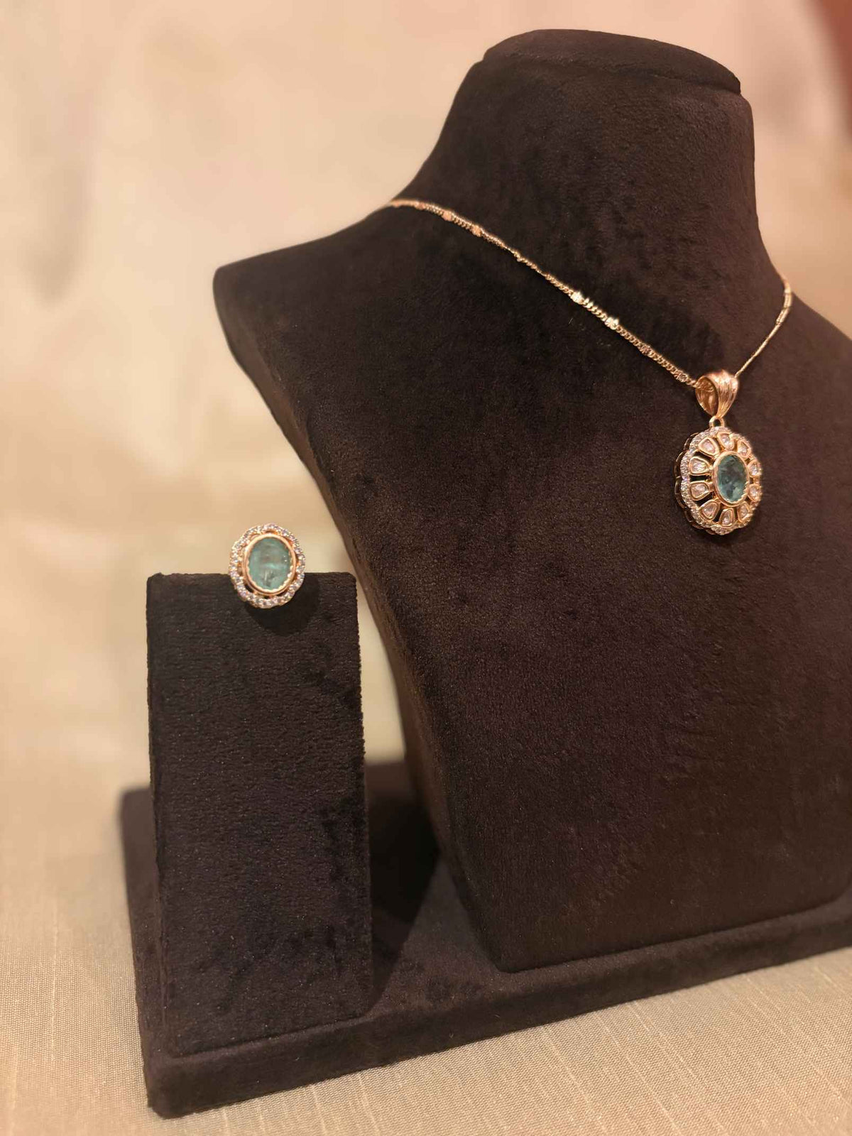 Gul Polki Pendant Set