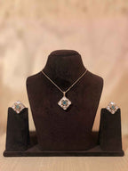 Khaas Polki Pendant Set