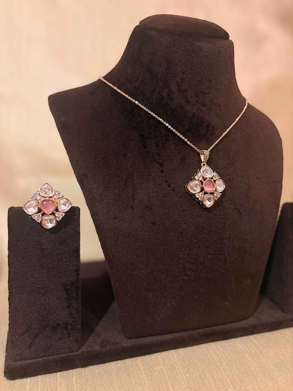 Khaas Polki Pendant Set