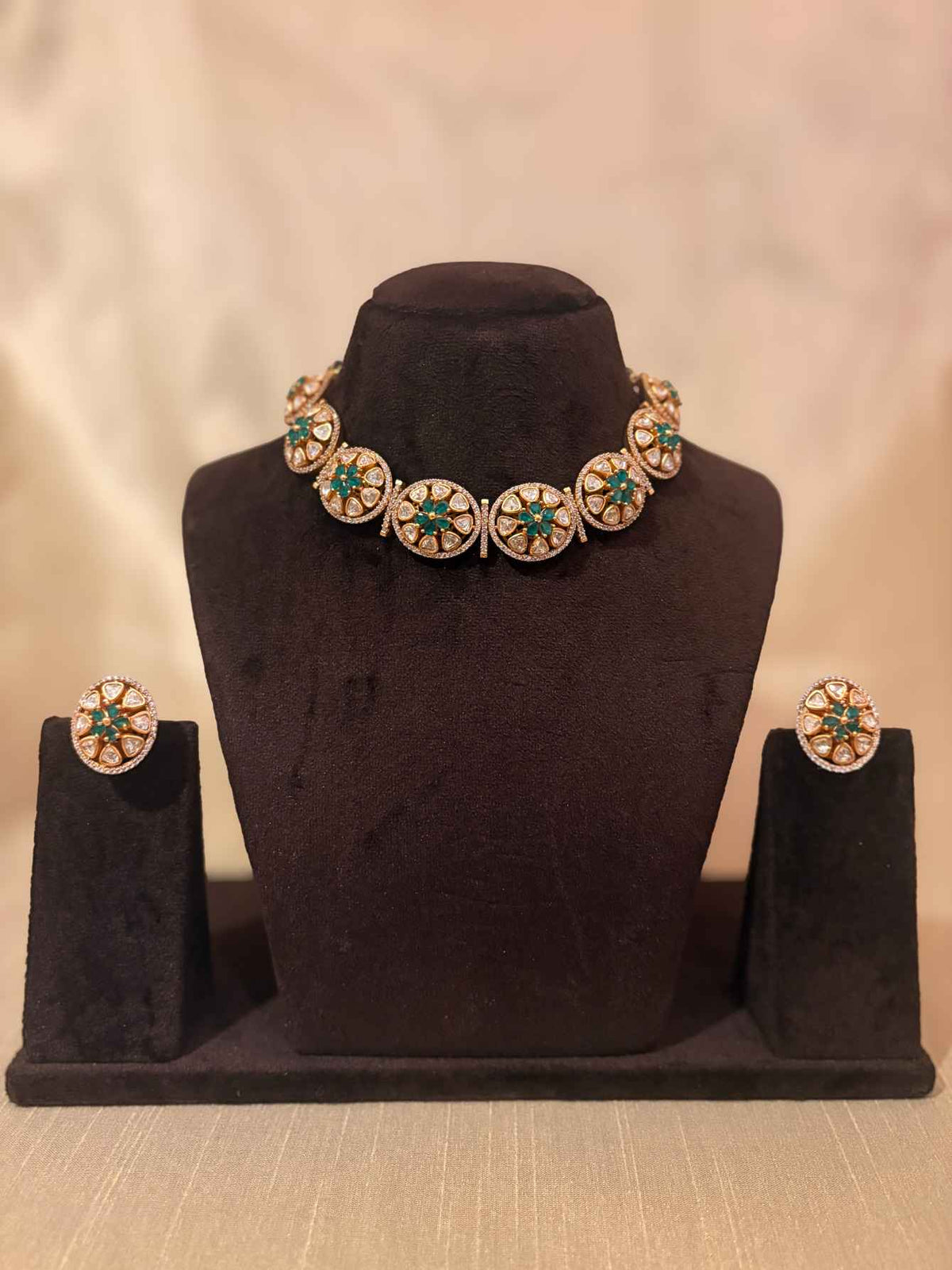Nayaab Mossanite Polki Necklace Set
