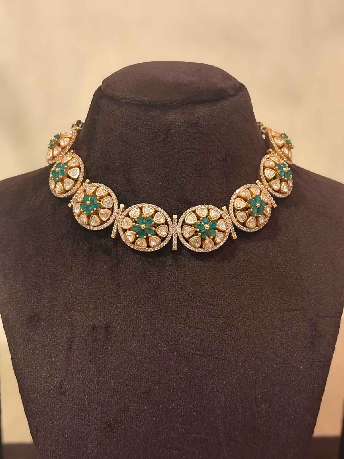 Nayaab Mossanite Polki Necklace Set
