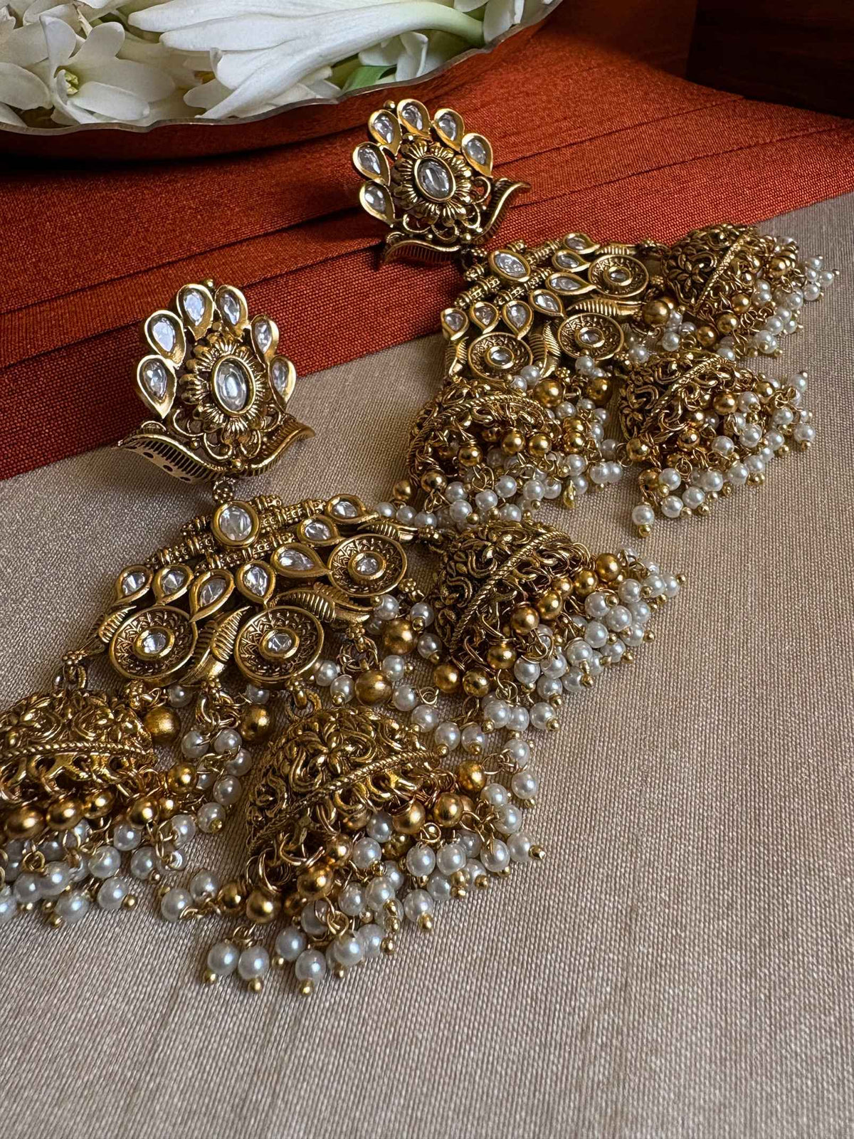 Riwaayat Antique Gold Earrings