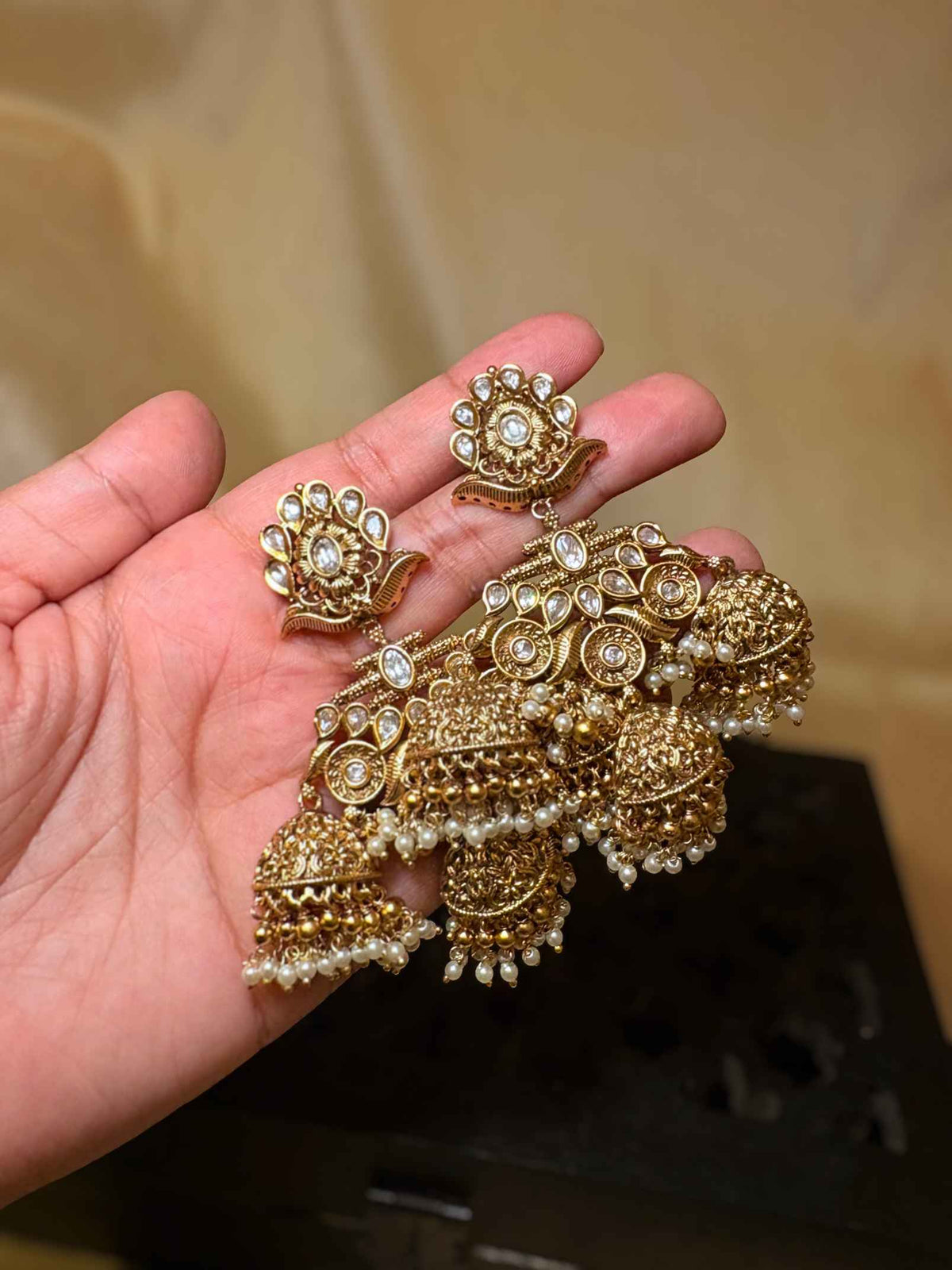 Riwaayat Antique Gold Earrings