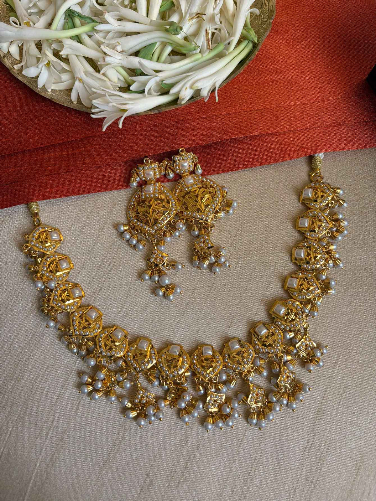 Ehsaas Jadau Necklace Set