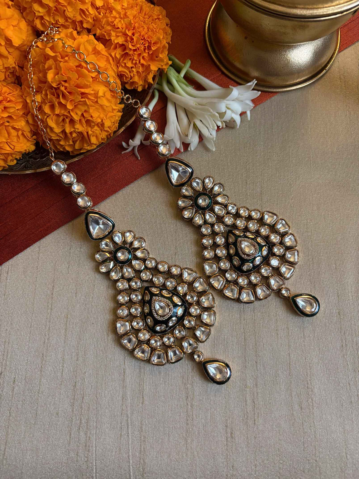 Hasrat Kundan Earrings