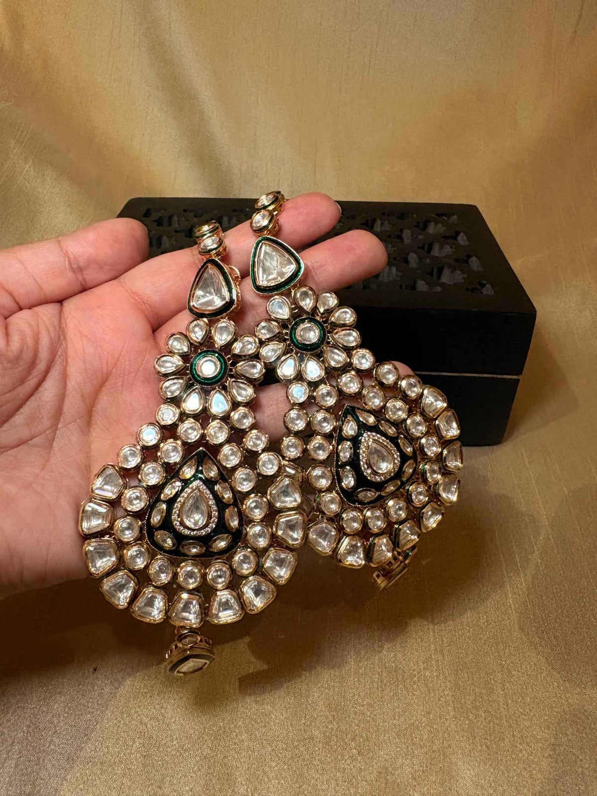 Hasrat Kundan Earrings